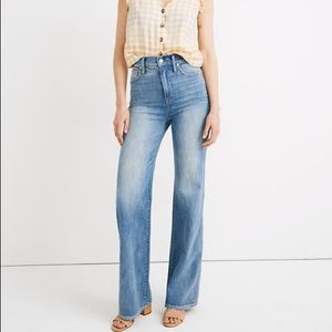 Madewell 11” high rise flare jeans in Arbordale Wash Size 25P